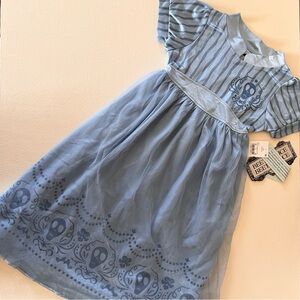 Beetlejuice nightgown